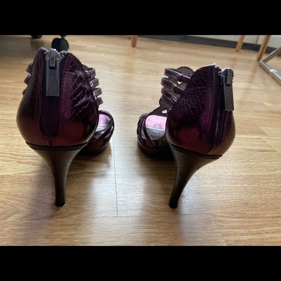 NWOT Kenneth Cole reaction sandals - Picture 5 of 5